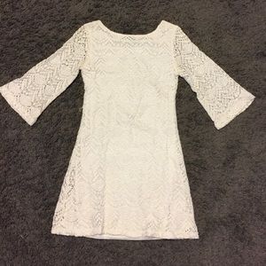 White lace Bell sleeve dress
